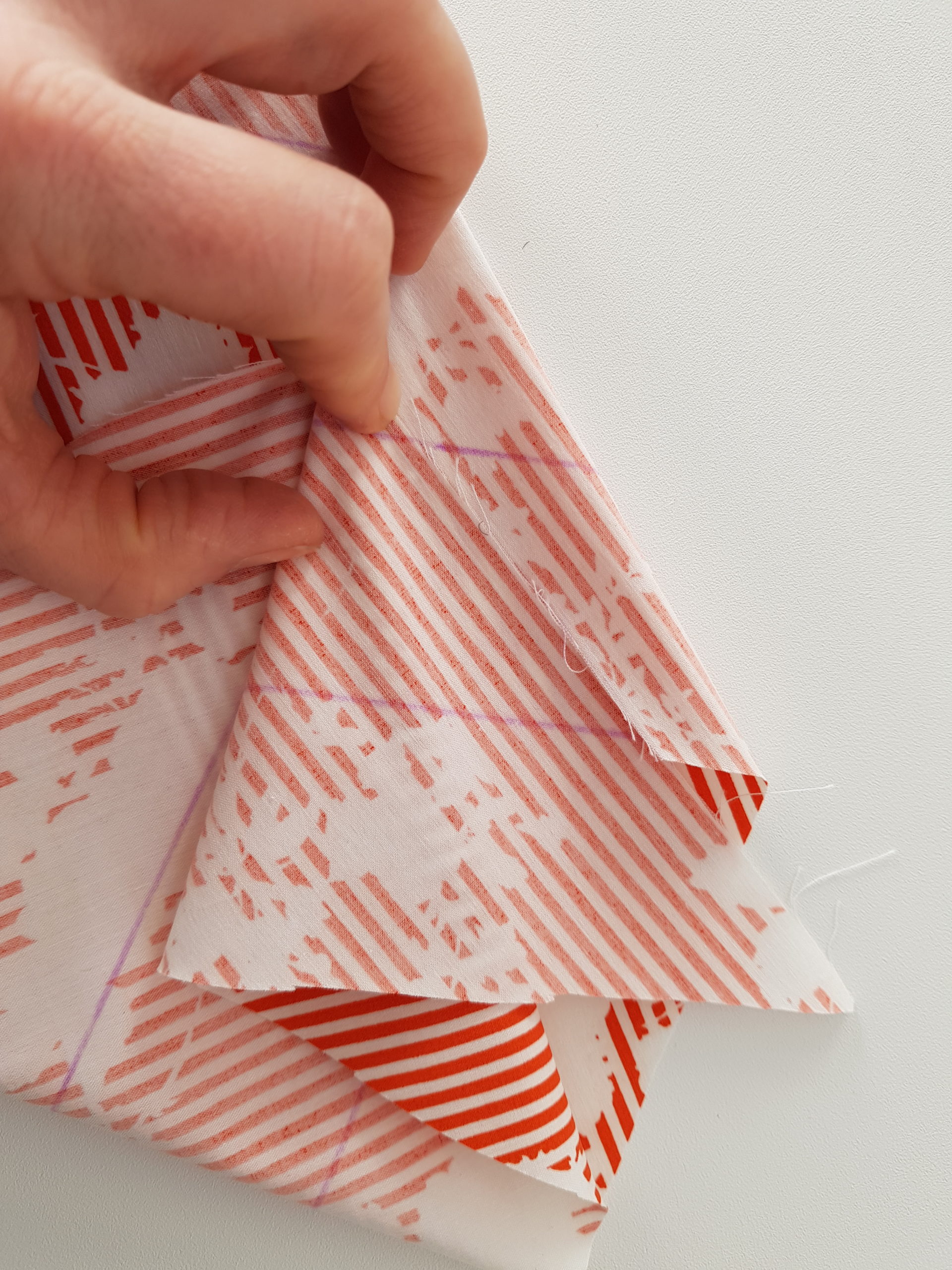 Schrägband aus Stoffresten machen